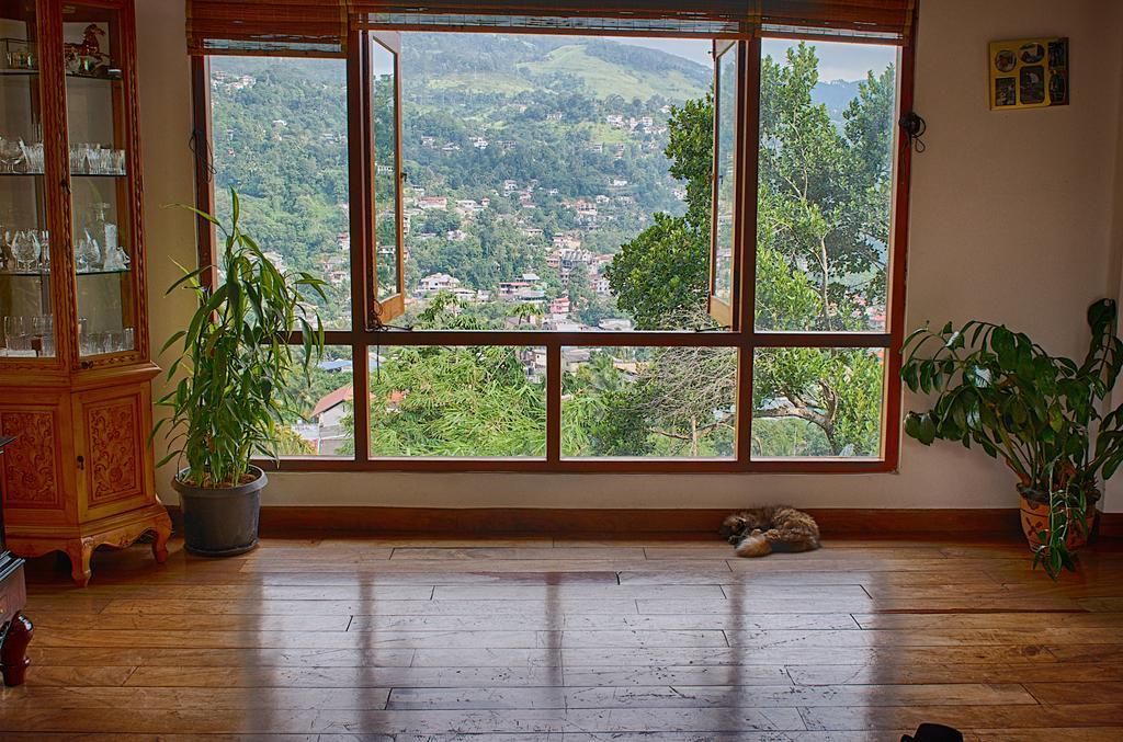 Yoho Home Away Home Kandy Exterior photo
