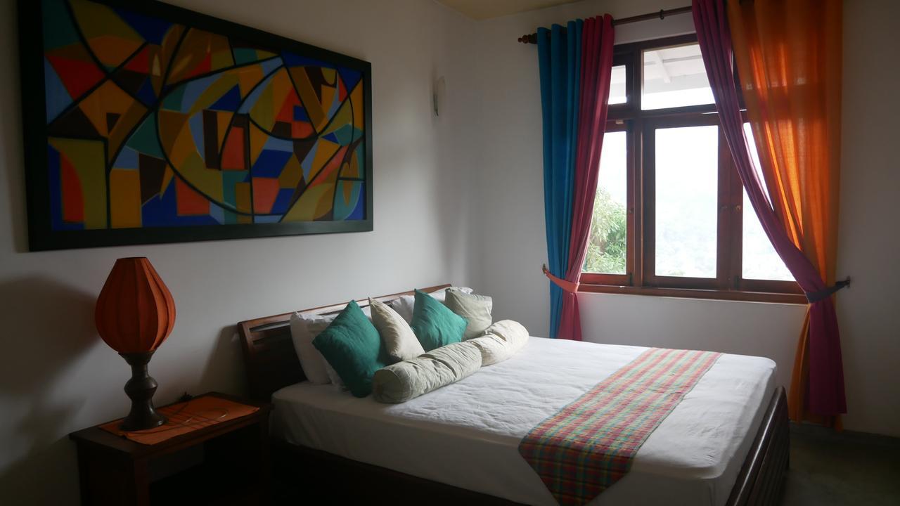 Yoho Home Away Home Kandy Exterior photo