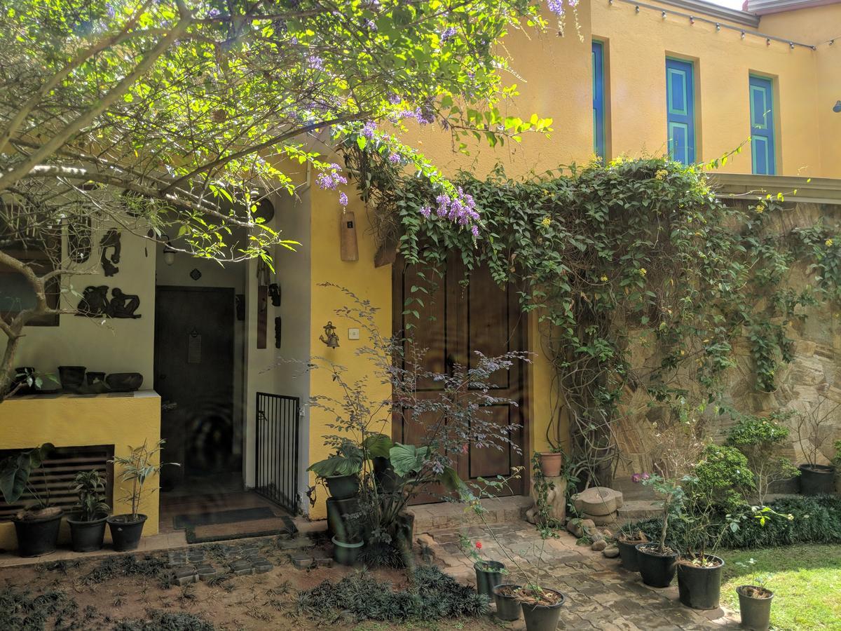 Yoho Home Away Home Kandy Exterior photo