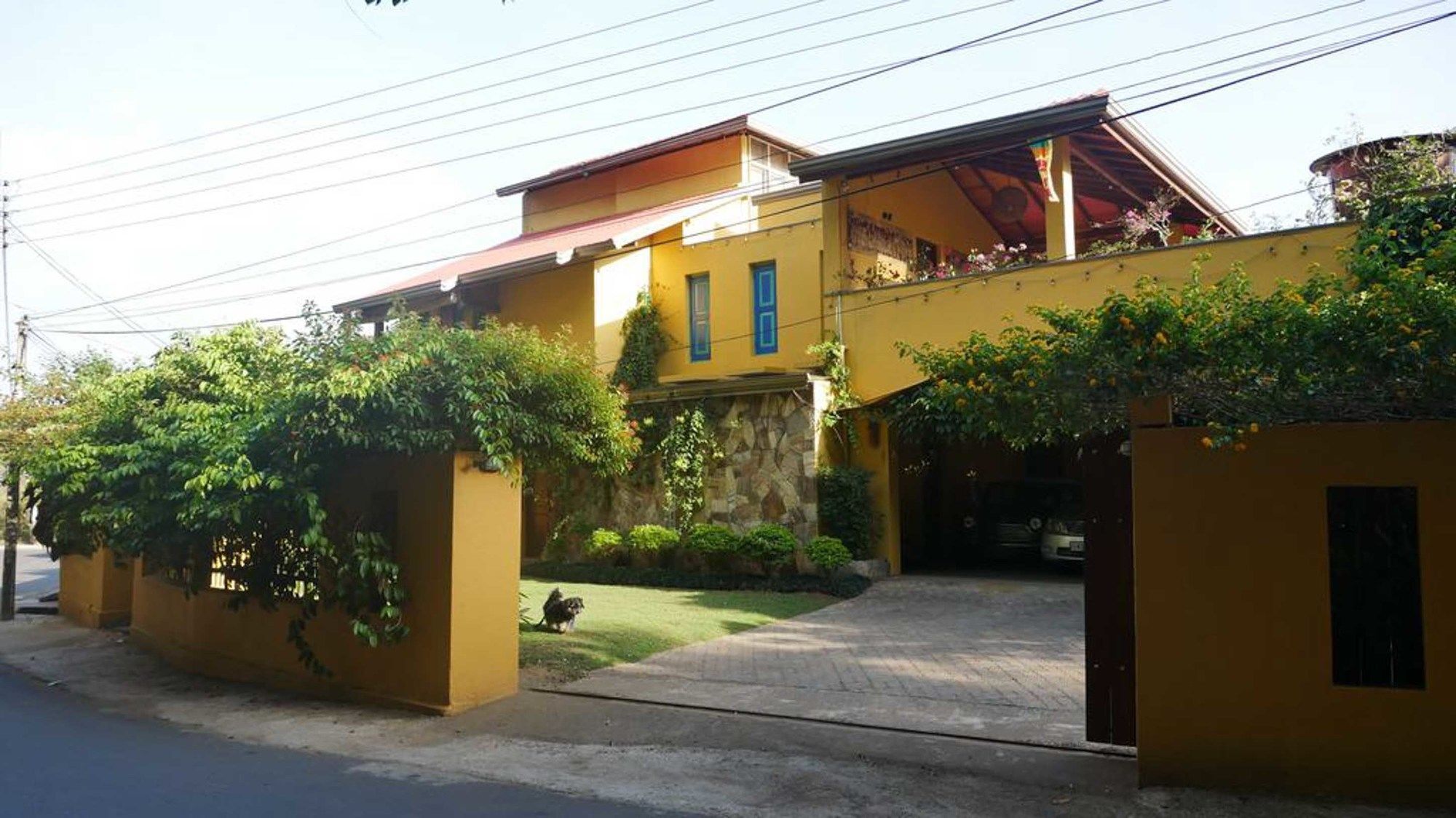 Yoho Home Away Home Kandy Exterior photo