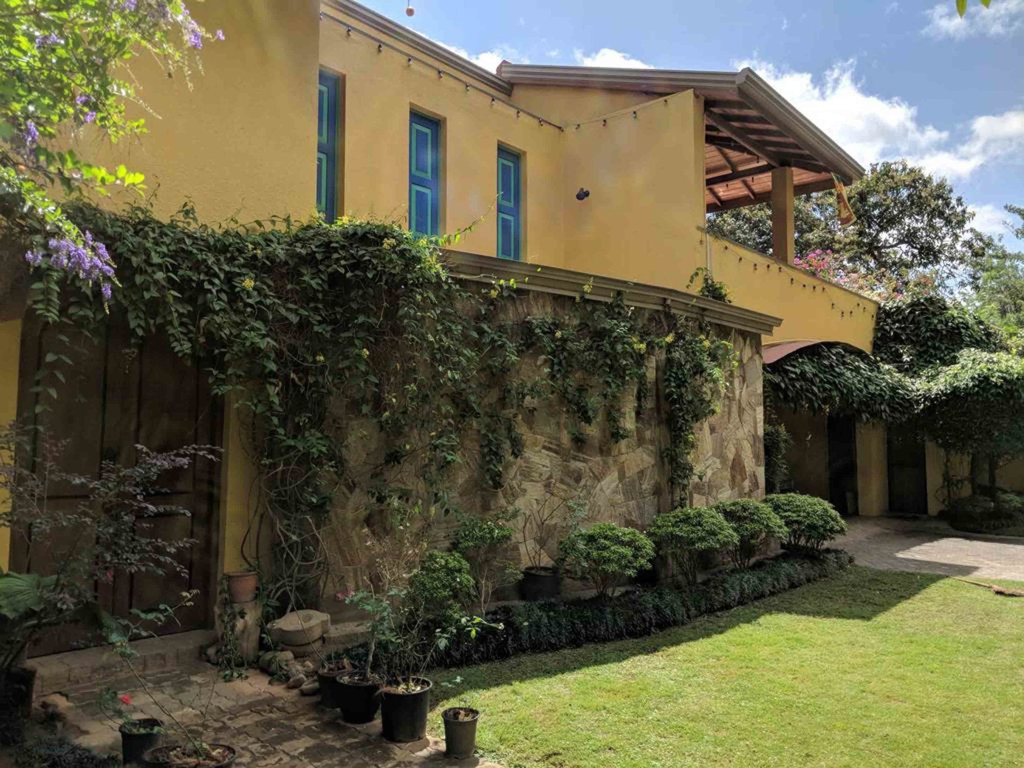 Yoho Home Away Home Kandy Exterior photo